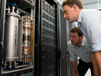 Eight-Qubit Silicon Quantum Processor to Be Installed at Sydney Data Center Science.Report