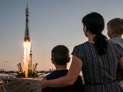 Soyuz MS-29 Launches NASA and Roscosmos Crew to Space Station Scince.Report