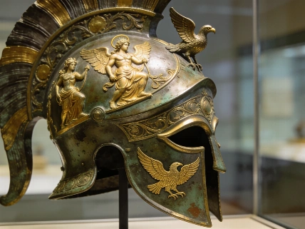 Bronze Elamite Helmet Reveals Ancient Deities and Battlefield Symbolism Scince.Report