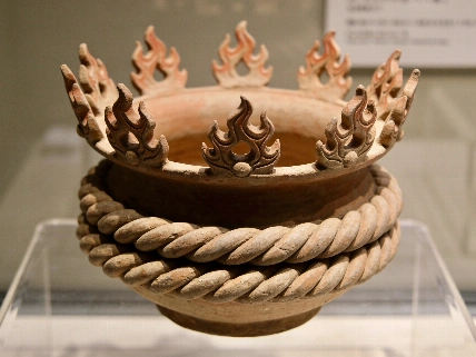 Jōmon Fire-Flame Vessel Reveals Prehistoric Japanese Pottery Skill Science.Report