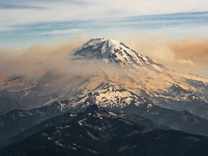 Wildfire Smoke from Space: ISS Images Pacific Northwest Volcanoes Science.Report