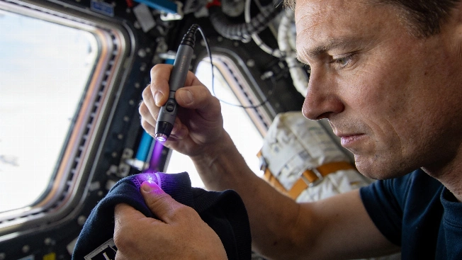 Plasma Laundry Gun Tested for Astronaut Clothing on Long-Duration Missions Science.Report