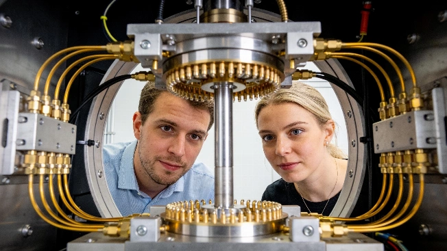 D-Wave Tests High-Fidelity Two-Qubit Gate for Dual-Rail Qubits Science.Report