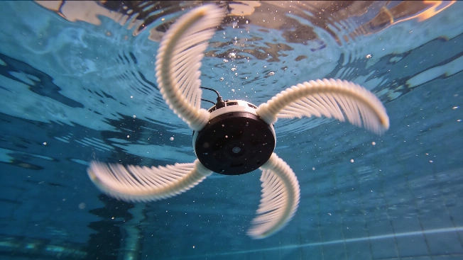 Two Actuators Give a Feather Star Robot Three-Dimensional Control Science.Report